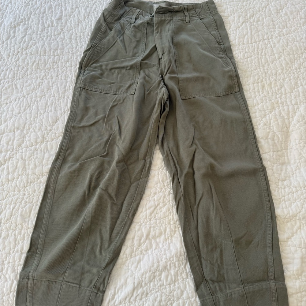 Everlane Utility Pant in light olive green